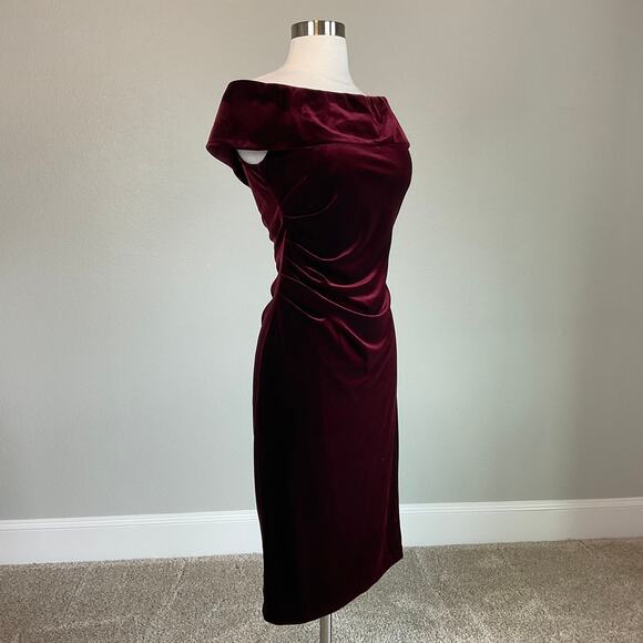 Red Velvet Off the Shoulder Cocktail Dress Size 8 Burgundy Ruched Sheath by AQUA - Picture 2 of 11
